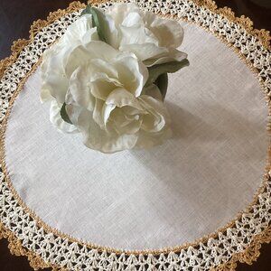 HANDMADE LINEN DOILY WITH CROCHET EDGING, 17. 5 INCHES IN DIAMETER